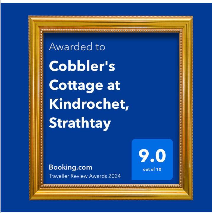 Cobbler'S Cottage At Kindrochet, Strathtay พิทลอครี ภายนอก รูปภาพ